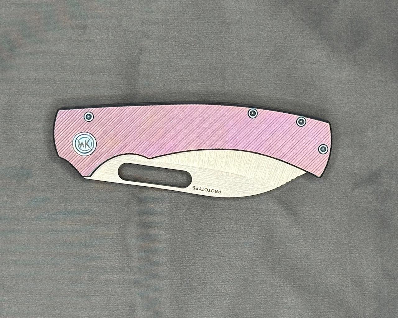 Grakkis (Blurpinkle) Right-Handed