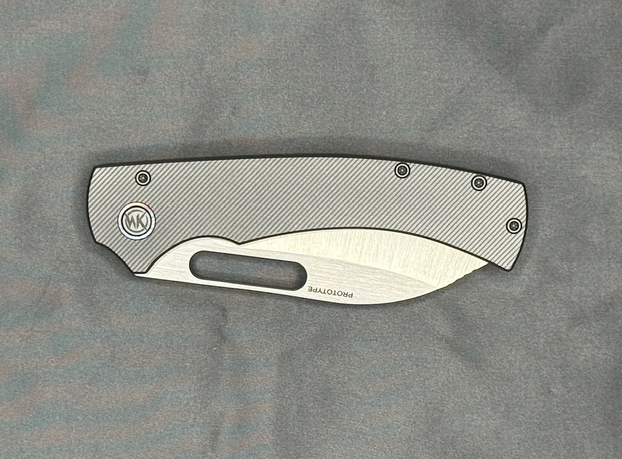 Grakkis (Stonewash with Belt Satin) Right-Handed